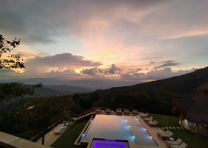 Nalua Glamping Y Hotel
